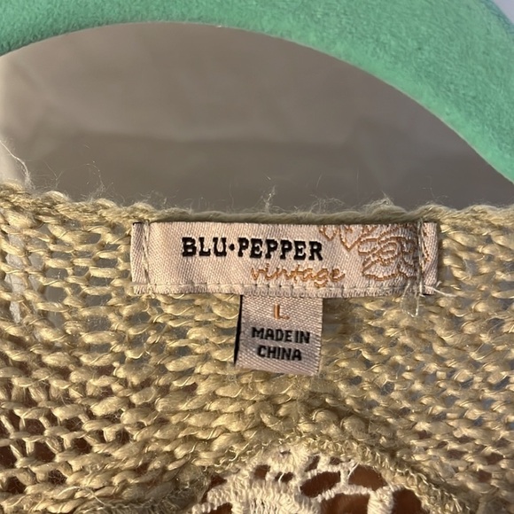 Blue Pepper Vintage Crochet poncho/cardigan Size L - Picture 7 of 9